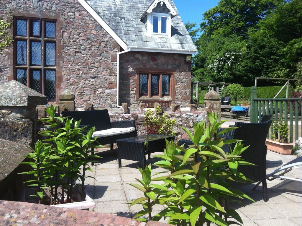 The Old School And Betty'S B&B Whitehaven Dış mekan fotoğraf