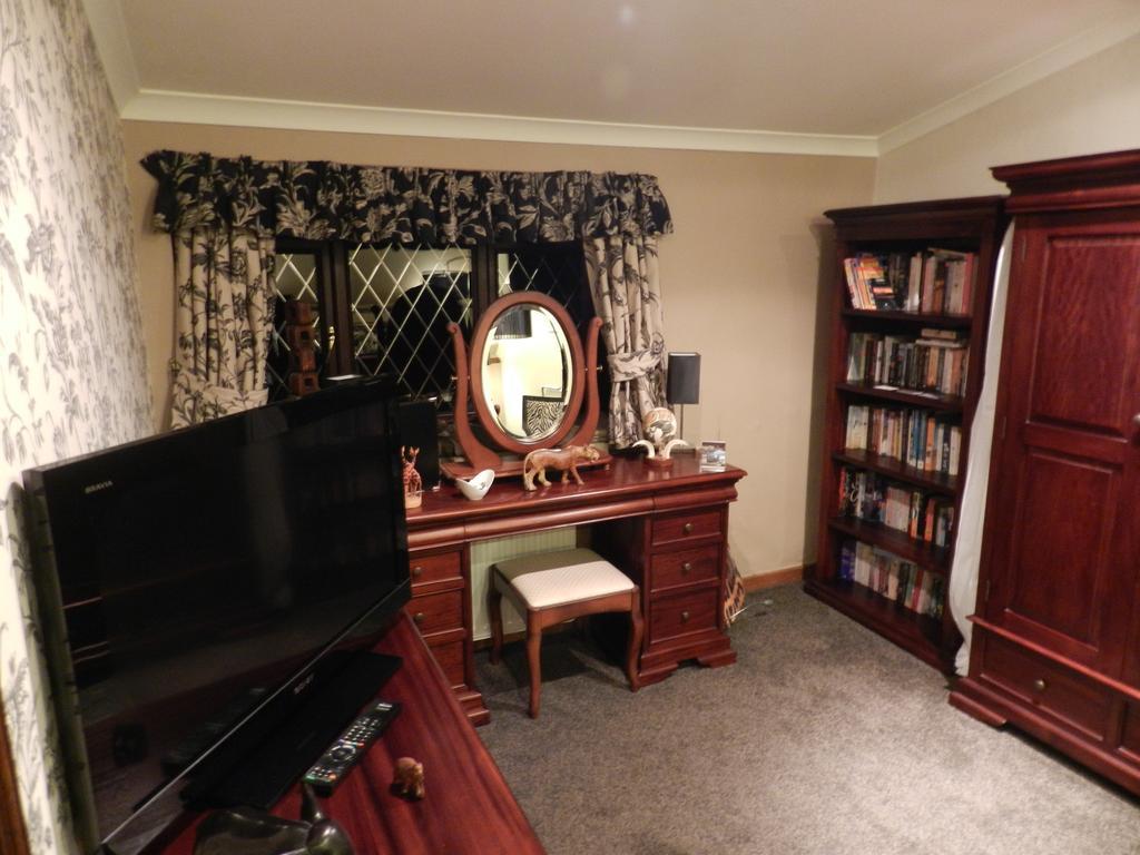 The Old School And Betty'S B&B Whitehaven Oda fotoğraf
