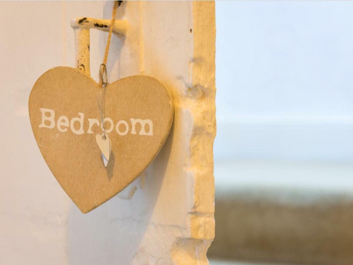 The Old School And Betty'S B&B Whitehaven Dış mekan fotoğraf